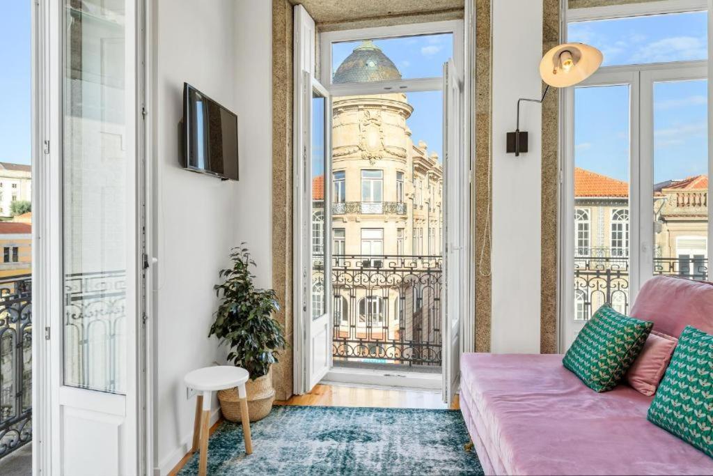Host Wise - Lovely Shinny Flats With Balcony - Clerigos Porto Bagian luar foto