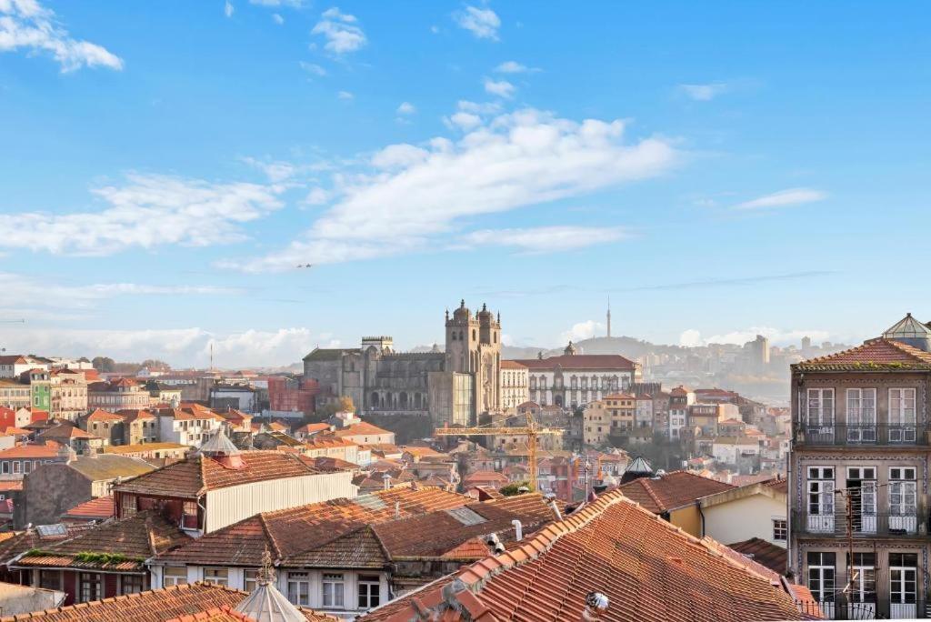 Host Wise - Lovely Shinny Flats With Balcony - Clerigos Porto Bagian luar foto