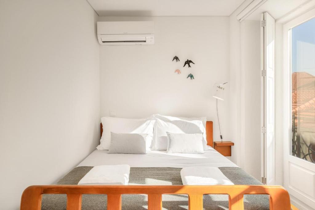 Host Wise - Lovely Shinny Flats With Balcony - Clerigos Porto Bagian luar foto