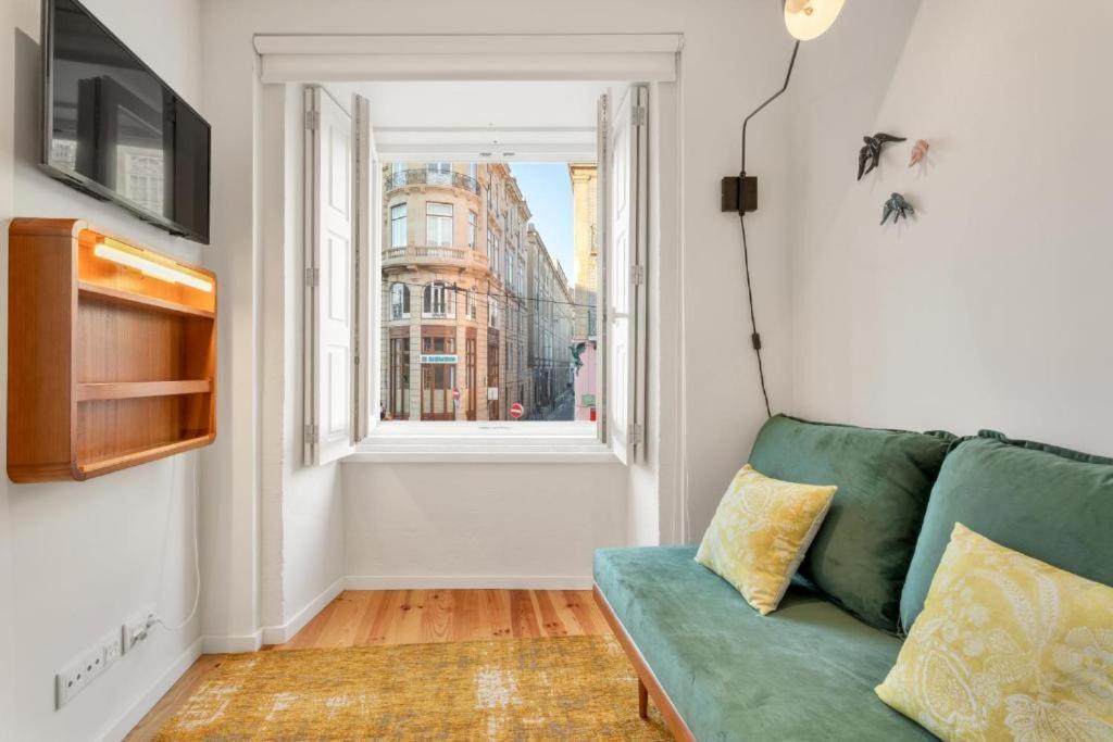 Host Wise - Lovely Shinny Flats With Balcony - Clerigos Porto Bagian luar foto