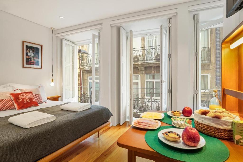 Host Wise - Lovely Shinny Flats With Balcony - Clerigos Porto Bagian luar foto