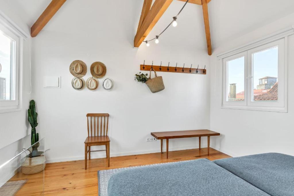 Host Wise - Lovely Shinny Flats With Balcony - Clerigos Porto Ruang foto